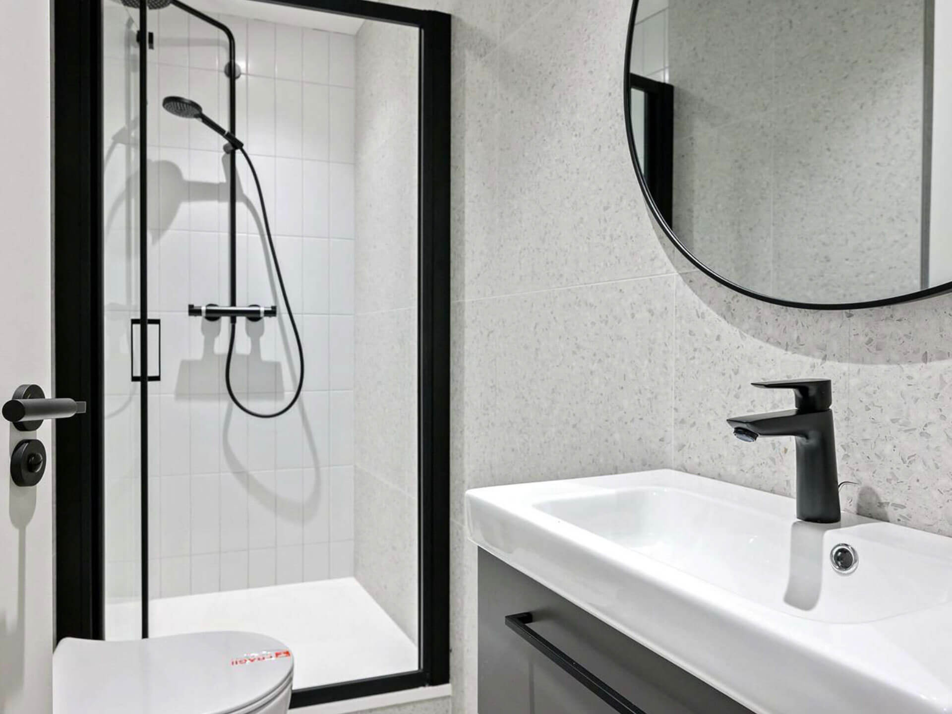 Hoxton apartment by Ara Construction