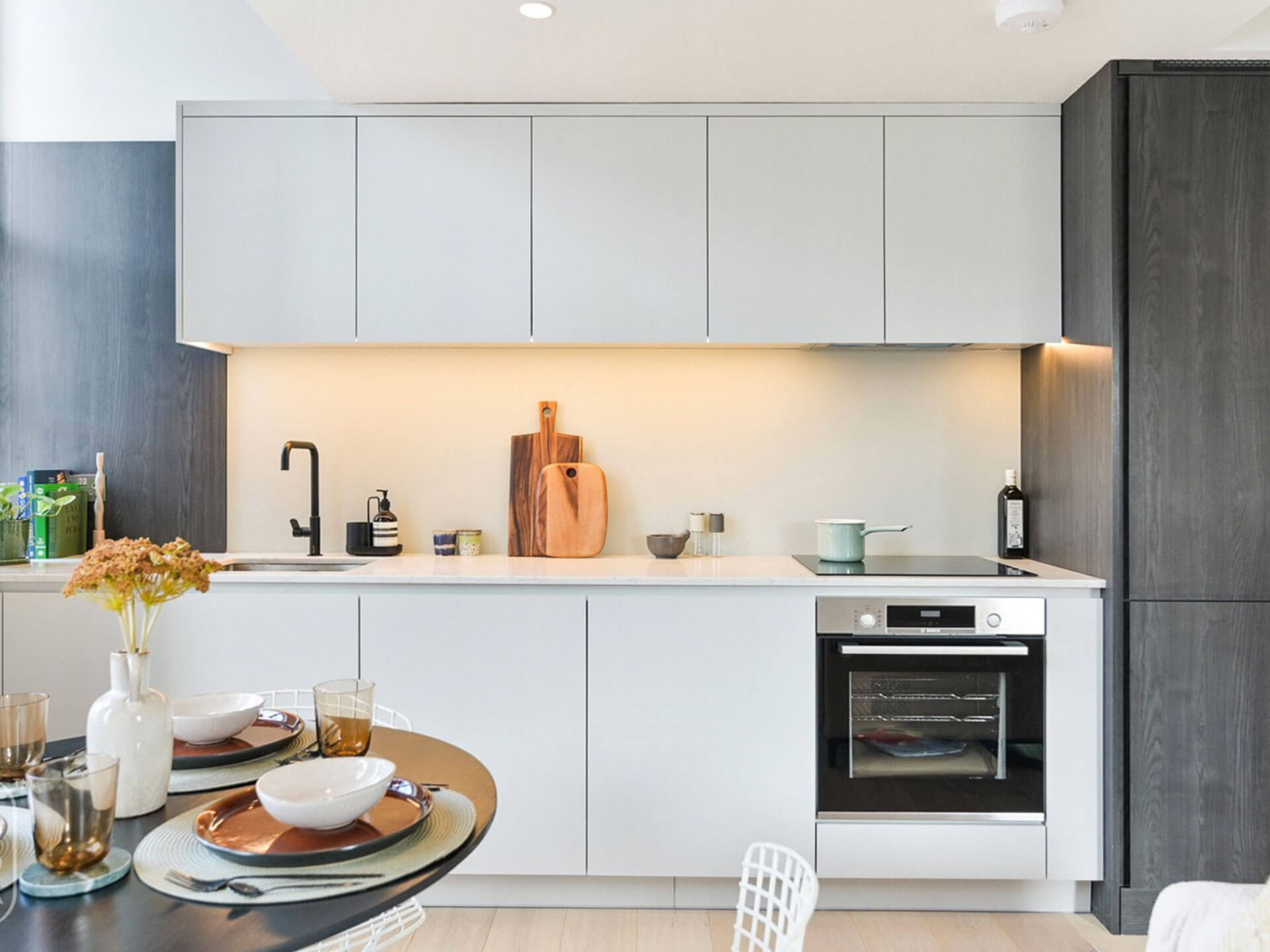 Hoxton apartment by Ara Construction